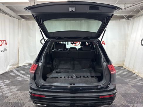 Used 2021 Volkswagen Tiguan SE R-Line w/ 3rd Row Seat Package AWD/4WD image 17