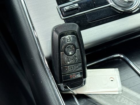 Used 2022 Lincoln Aviator AWD w/ Premium Package image 25