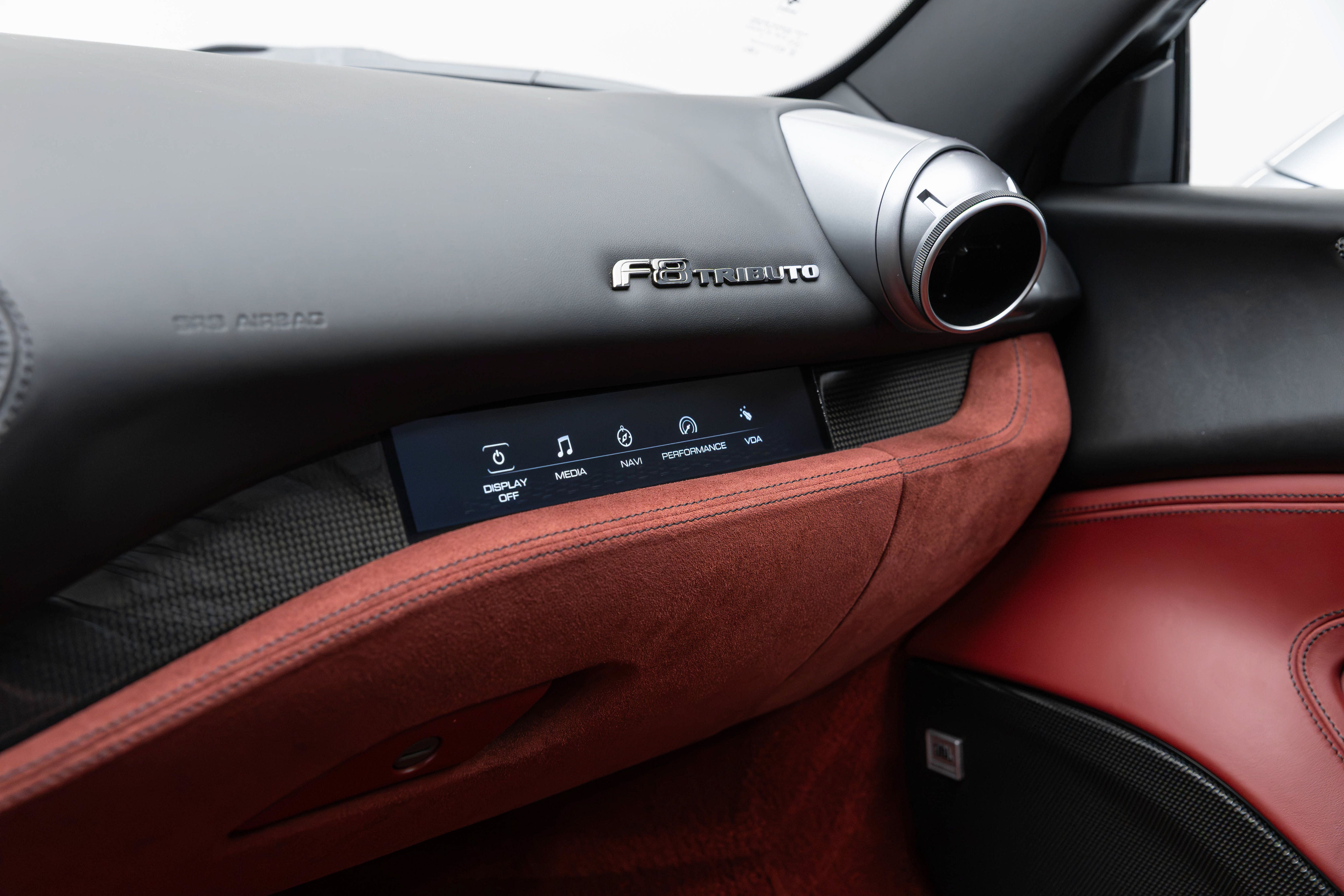 Used 2020 Ferrari F8 Tributo RWD image 36