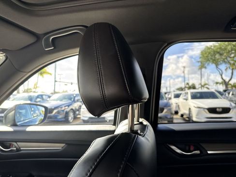 Used 2023 MAZDA CX-5 Signature image 17