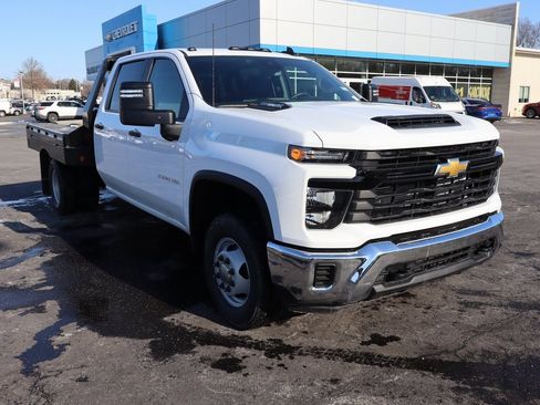 New 2025 Chevrolet Silverado 3500 W/T w/ WT Convenience Package image 2