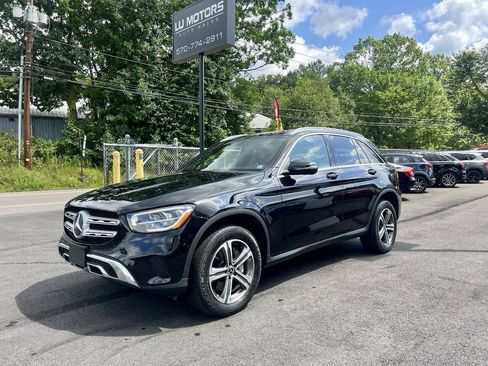 Used 2020 Mercedes-Benz GLC 300 4MATIC image 1