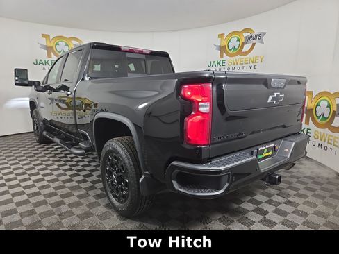 Certified 2022 Chevrolet Silverado 2500 LTZ w/ LTZ Plus Package image 6