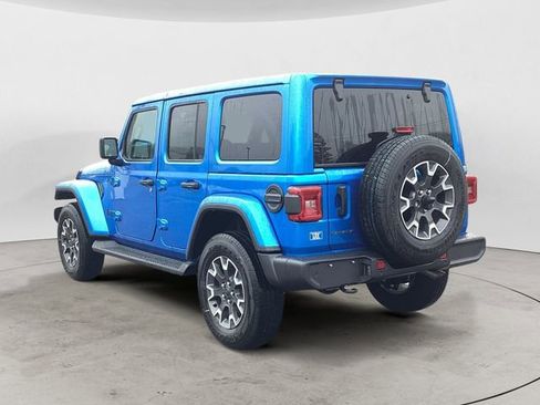 New 2026 Jeep Wrangler Unlimited Sahara AWD/4WD image 3