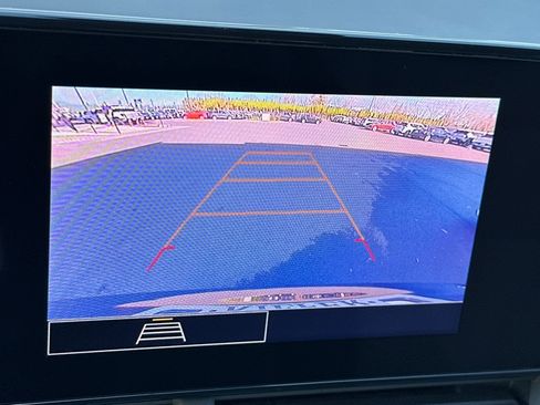 Used 2025 Chevrolet Trax LS image 21