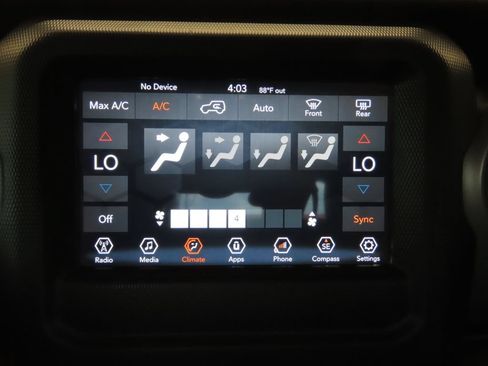 Used 2022 Jeep Wrangler Sport AWD/4WD image 35