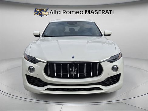 Used 2023 Maserati Levante GT image 4