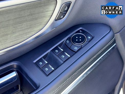 Used 2025 Ford Expedition Platinum image 16