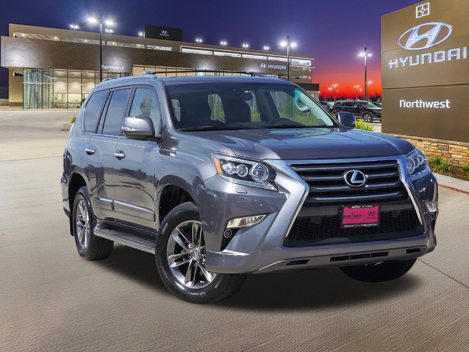 Used 2016 Lexus GX 460 w/ Premium Package AWD/4WD image 3
