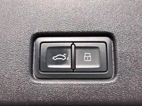 Certified 2023 Audi Q4 e-tron Premium w/ Premium Plus RWD image 13
