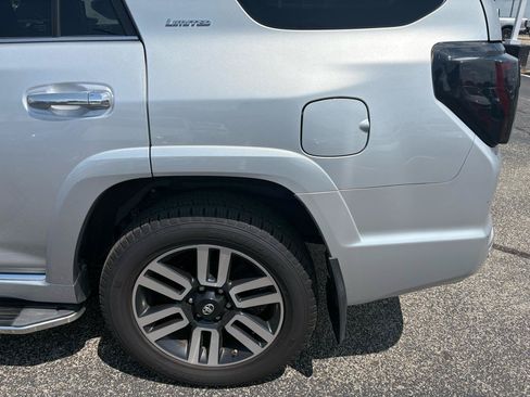 Used 2018 Toyota 4Runner Limited AWD/4WD image 13