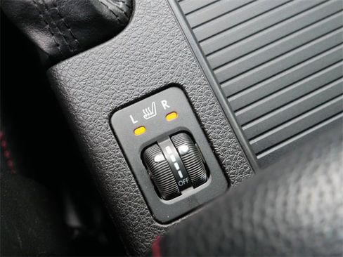 Used 2013 Subaru Impreza WRX STI image 33