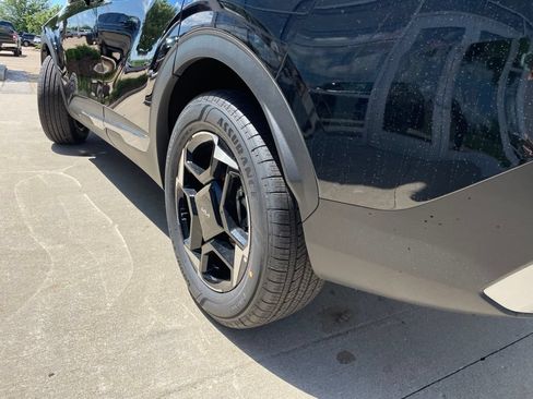 New 2026 Kia Sportage EX AWD/4WD image 17