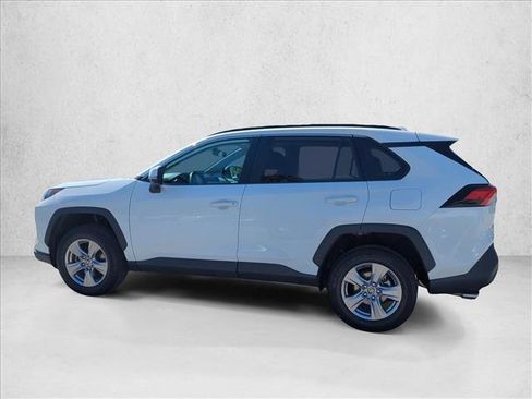 Certified 2022 Toyota RAV4 XLE image 8