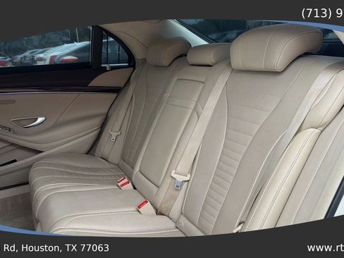 Used 2019 Mercedes-Benz S 560 Sedan image 30