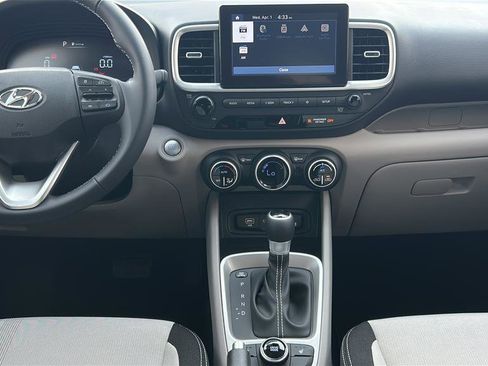 New 2026 Hyundai Venue SEL FWD image 17