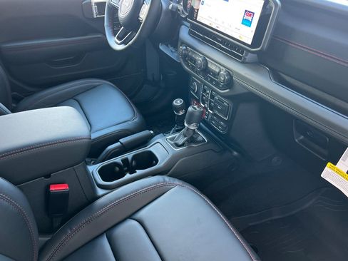 New 2026 Jeep Wrangler Unlimited Rubicon 392 w/ Quick Order Package 27X Moab AWD/4WD image 16