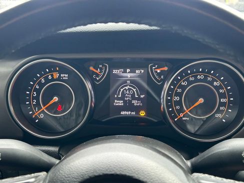 Used 2022 Jeep Gladiator Willys image 32