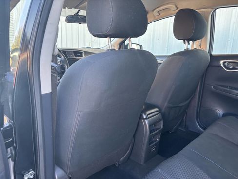 Used 2019 Nissan Sentra SR image 12