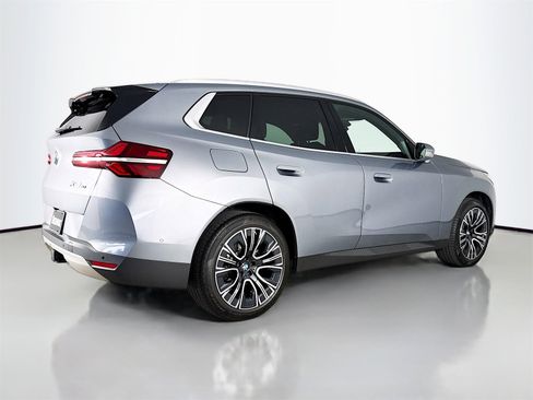 Used 2025 BMW X3 xDrive30i w/ Convenience Package image 7