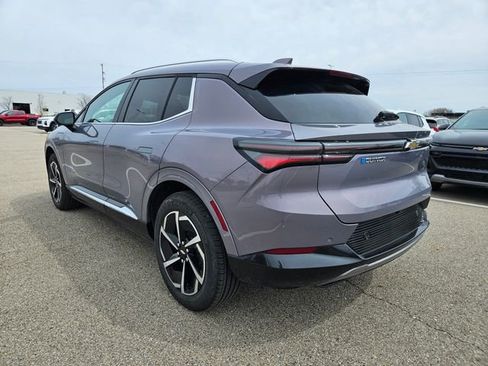 Used 2025 Chevrolet Equinox EV LT image 5