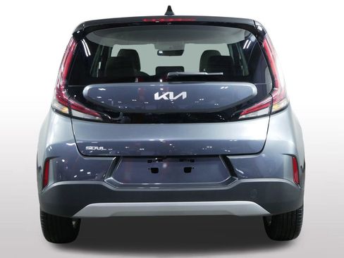 Certified 2025 Kia Soul LX image 8