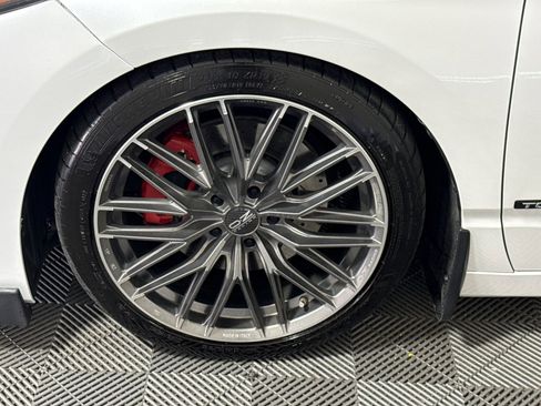 Used 2019 Toyota Avalon Touring w/ Advanced Safety Package FWD image 12