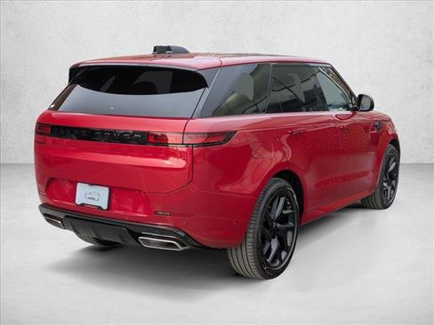 New 2026 Land Rover Range Rover Sport Dynamic SE image 2