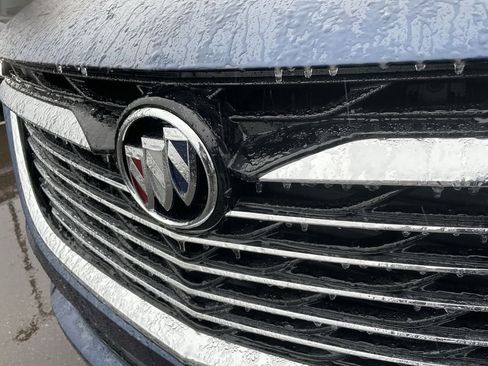 Used 2023 Buick Enclave Essence w/ Experience Buick Package image 32