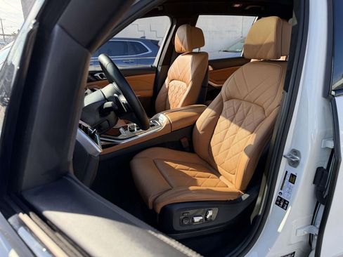 Used 2026 BMW X7 xDrive40i image 28