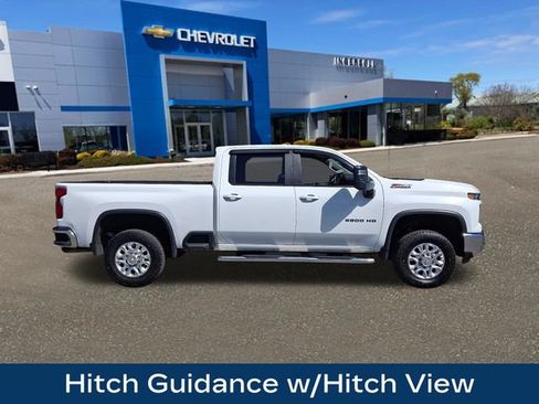 Used 2024 Chevrolet Silverado 2500 LT w/ Convenience Package AWD/4WD image 28