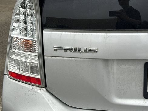 Used 2010 Toyota Prius Three FWD image 7