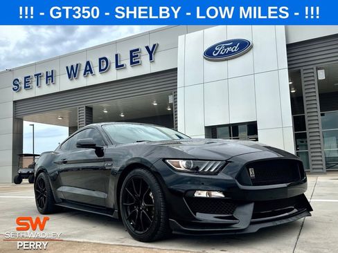 Used 2020 Ford Mustang Shelby GT350 w/ Technology Package image 1