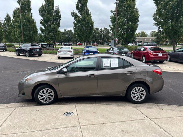 Used 2017 Toyota Corolla LE w/ Carpet Mat Package (TMS) FWD image 4