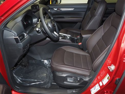 New 2025 MAZDA CX-5 Signature image 3