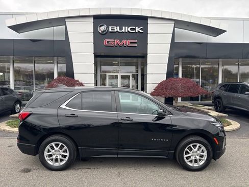 Used 2023 Chevrolet Equinox LT AWD/4WD image 35