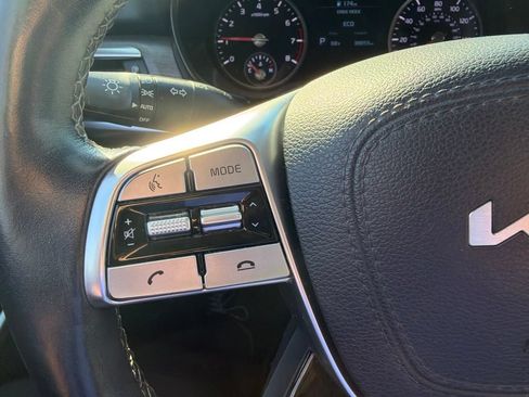 Used 2022 Kia Telluride EX w/ EX Premium Package AWD/4WD image 30