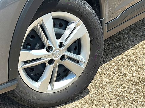 Certified 2025 Nissan Kicks Play S FWD image 2