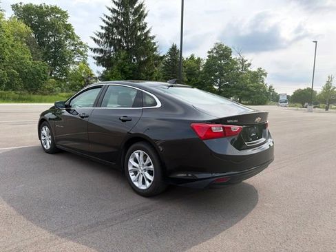 Used 2023 Chevrolet Malibu LT w/ Driver Confidence Package FWD image 3