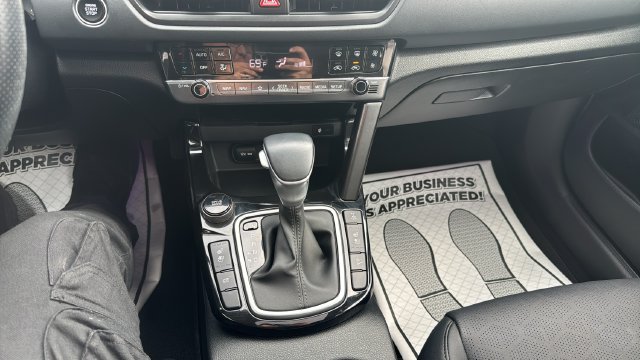 Used 2024 Kia Seltos SX w/ SX Sunroof Package AWD/4WD image 19