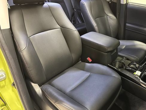 Used 2023 Toyota 4Runner TRD Off-Road Premium w/ Off Road Premium Plus Package AWD/4WD image 12