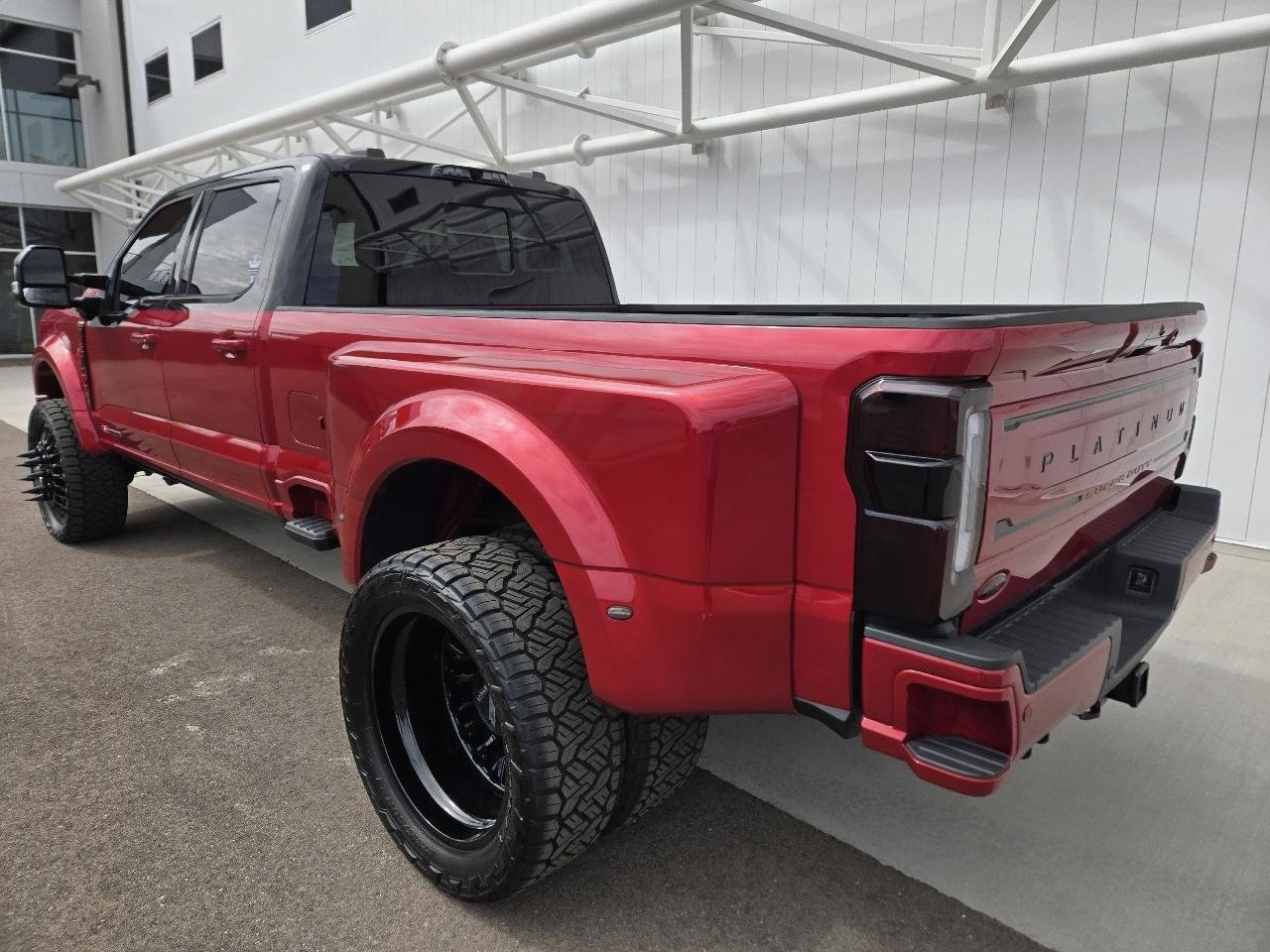 Used 2024 Ford F450 Platinum AWD/4WD image 8
