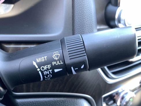 Used 2018 Honda Accord EX image 18
