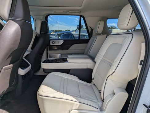 Certified 2022 Lincoln Navigator L Black Label AWD/4WD image 16
