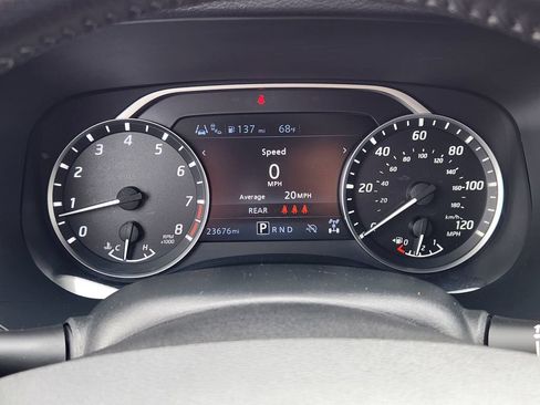Certified 2024 Nissan Frontier SL w/ Technology Package AWD/4WD image 12