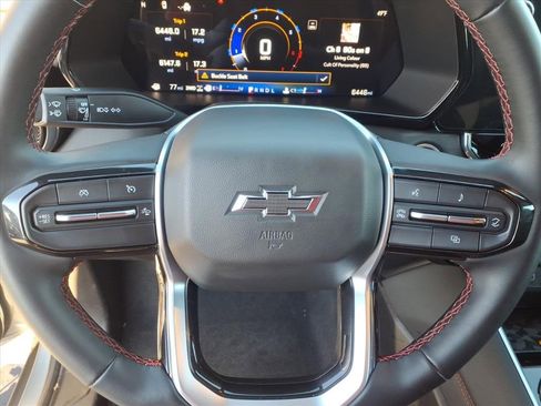 Used 2025 Chevrolet Colorado Z71 w/ Technology Package image 30