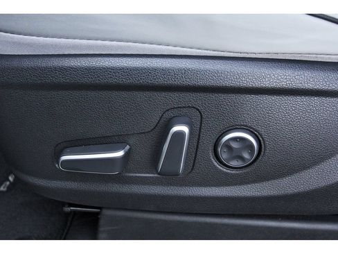 Used 2024 Hyundai Palisade SEL w/ Premium Package FWD image 31