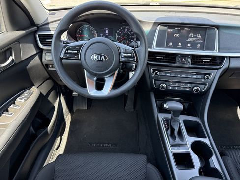 Used 2020 Kia Optima LX FWD image 11