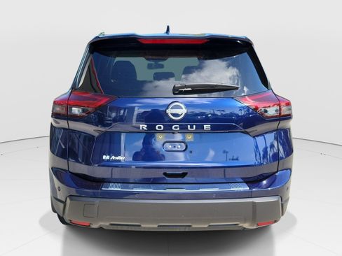 Used 2025 Nissan Rogue SV FWD image 6