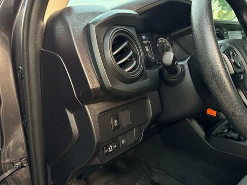 Used 2023 Toyota Tacoma SR AWD/4WD image 32